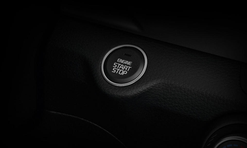 Kia Sperandio - Concessionria Autorizada e Revenda Kia em SC START STOP A partida do motor é acionada pelo botão Start/Stop, por reconhecimento da chave Smart Key. 
